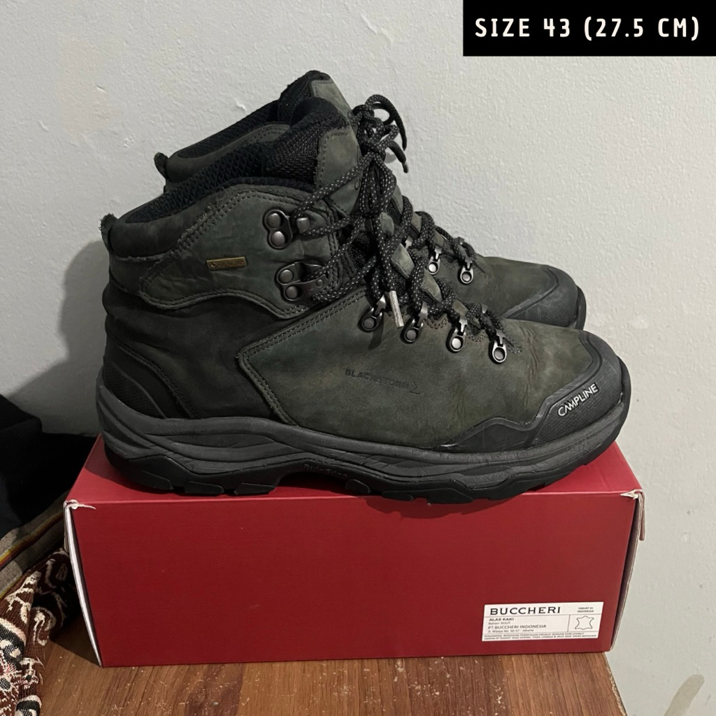 Preloved Sepatu Outdoor Gunung Hiking Campline Blackstorm Original