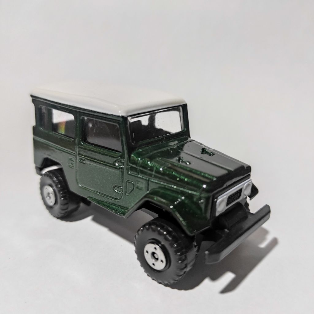 majorette land cruiser fj40 hijau (LOOSE)
