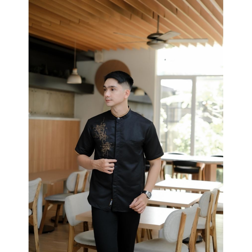 Baju koko lengan pendek warna hitam kombinasi bordir