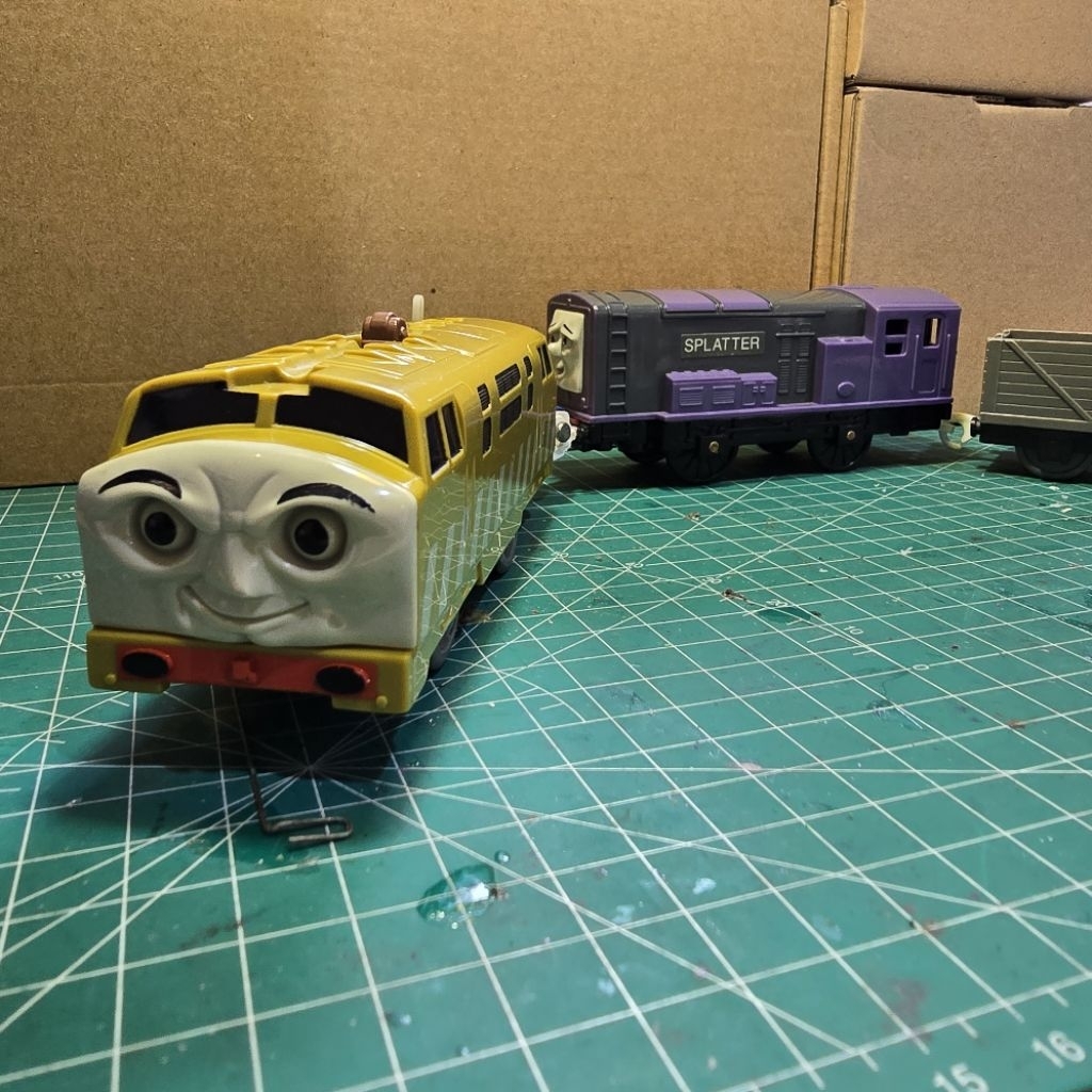 Takara tomy plarail talk n action diesel 10