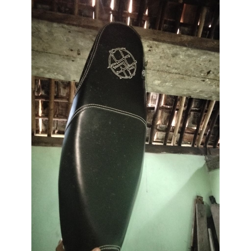 jok beat esp kulit venom catur, minus catur depan kecakar kucing dikit