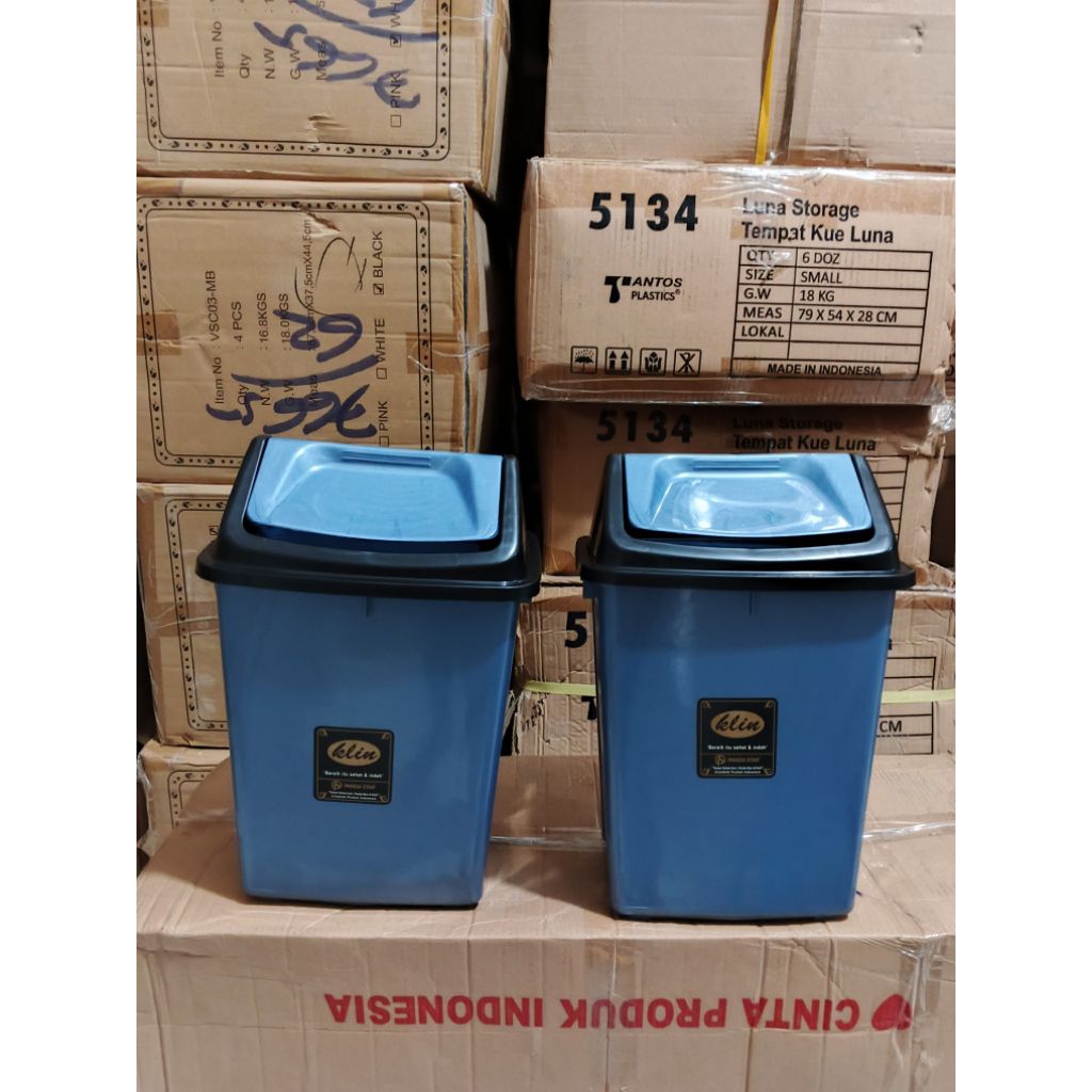 Tempat sampah 15liter/kotak sampah 15liter