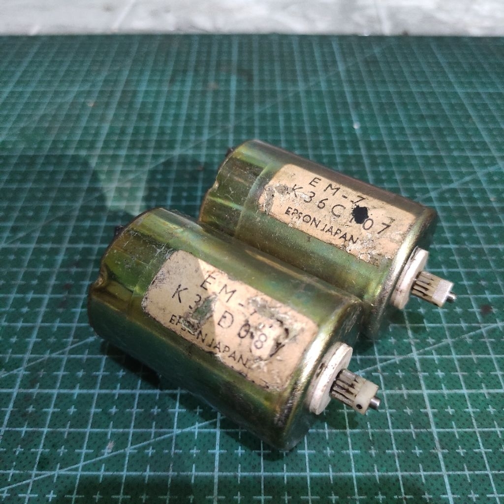 2 PCS DINAMO DC EM-7 EPSON JAPAN MOTOR DC