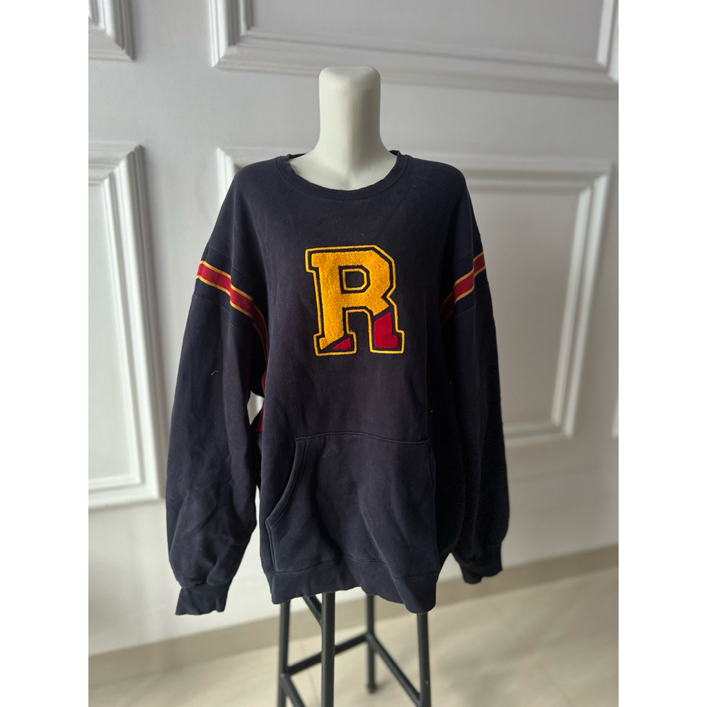 preloved Crewneck Romantic Crown original