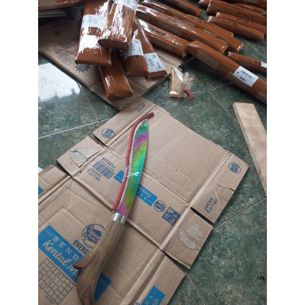 GOLSEM BAJA HSS D2 PELANGI