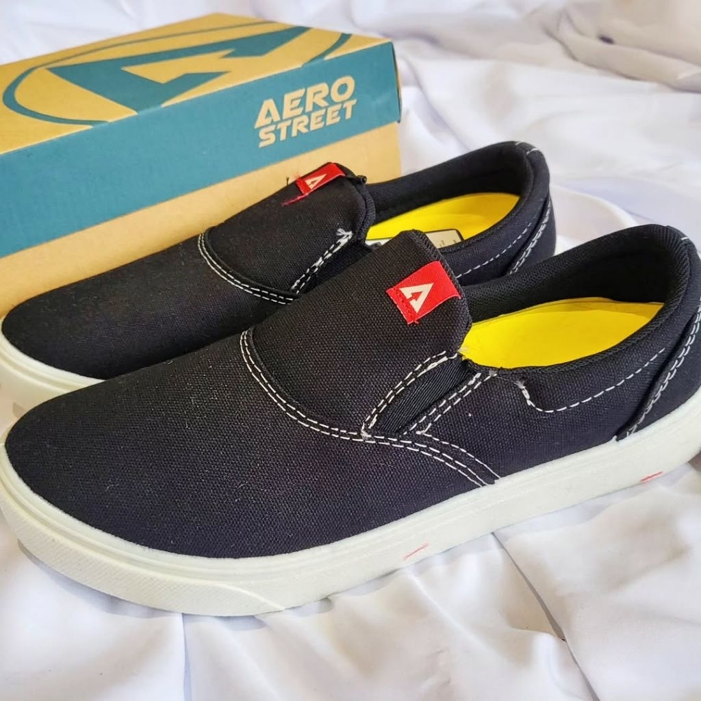 Sepatu Sneaker Aerostreet Comfy Slip On - Size 39 Original 100%