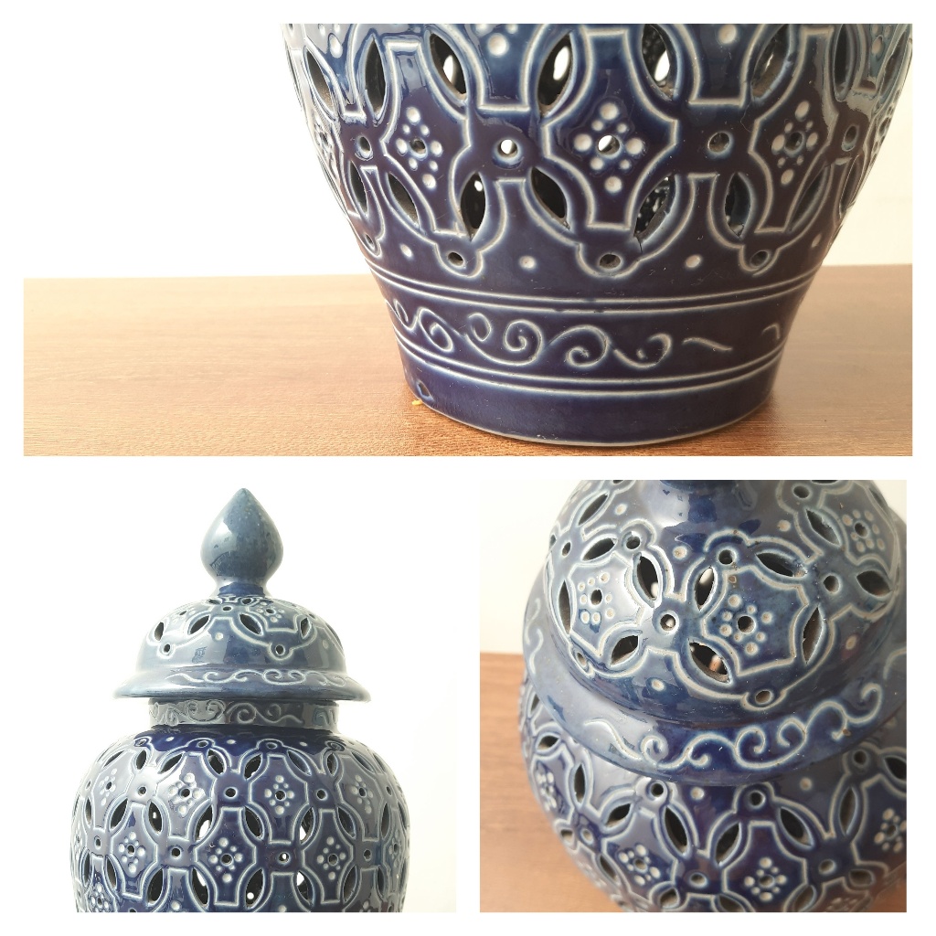 Guci Antik Seladon Biru Keramik Pajangan Seni Berkualitas. Barang koleksi antik.