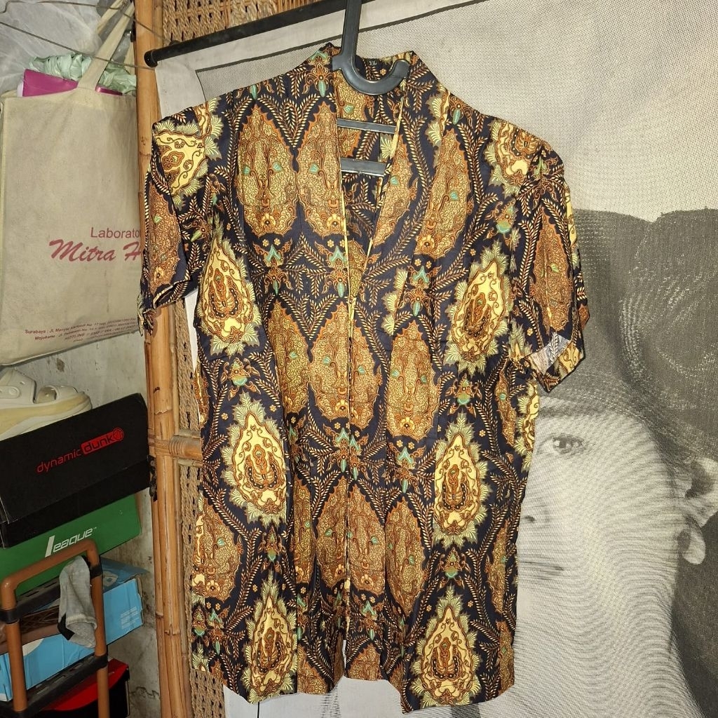 BAJU BATIK WANITA LENGAN PENDEK