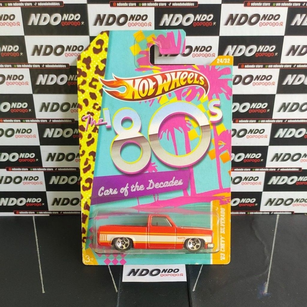 Hot Wheels '83 Chevy Silverado Red - 2012 Cars of the Decades (Super Rare)