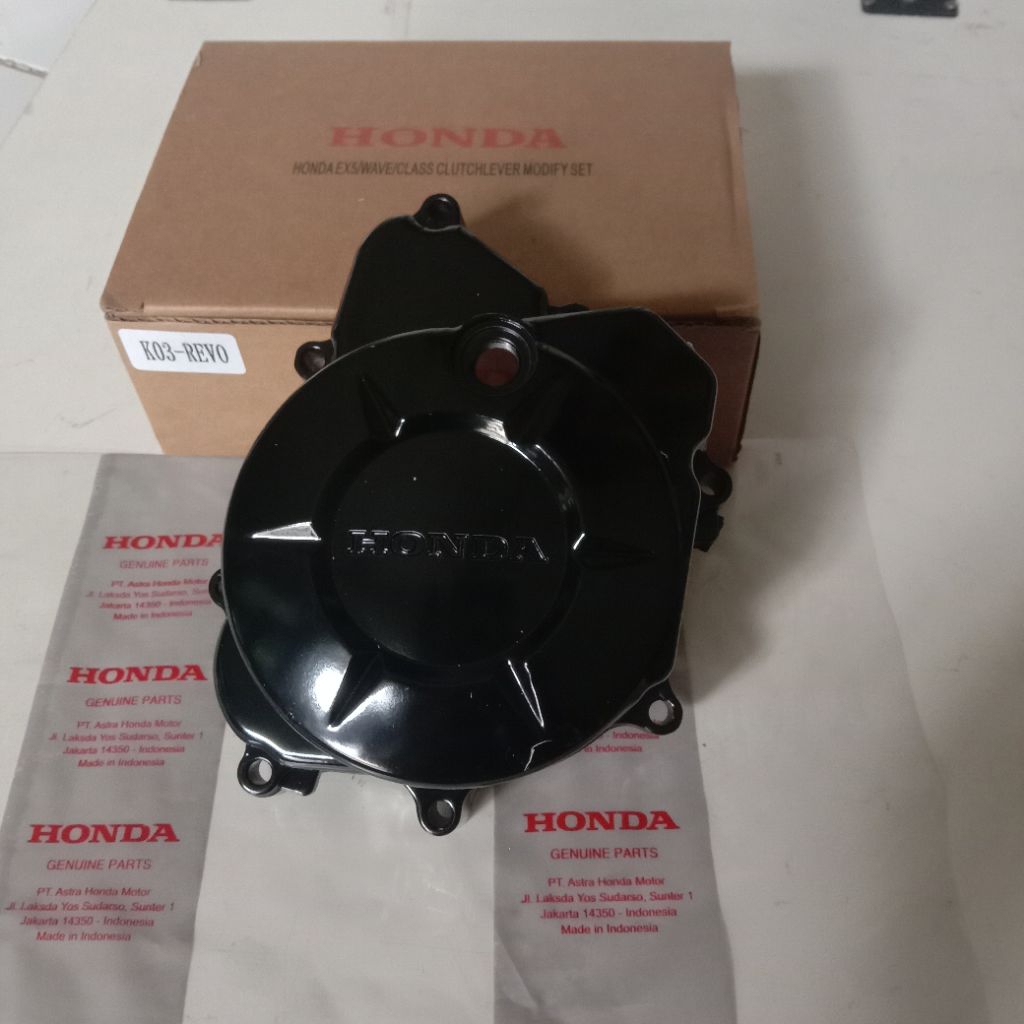 Bak Magnet Tutup Magnet Kiri Honda Revo Fi Revo Fit Fi Revo Injeksi Hitam KO3.