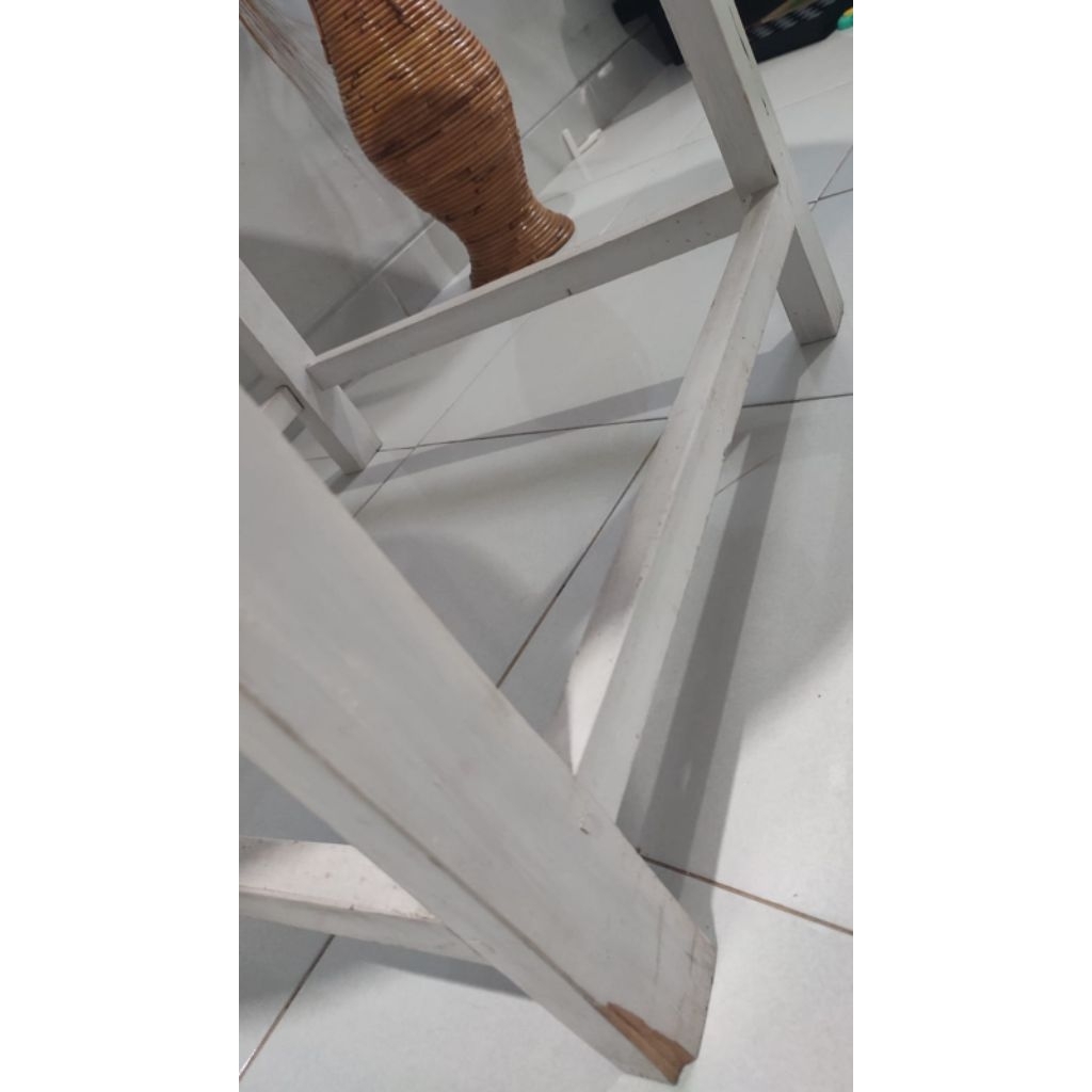 Meja makan kayu Mahoni