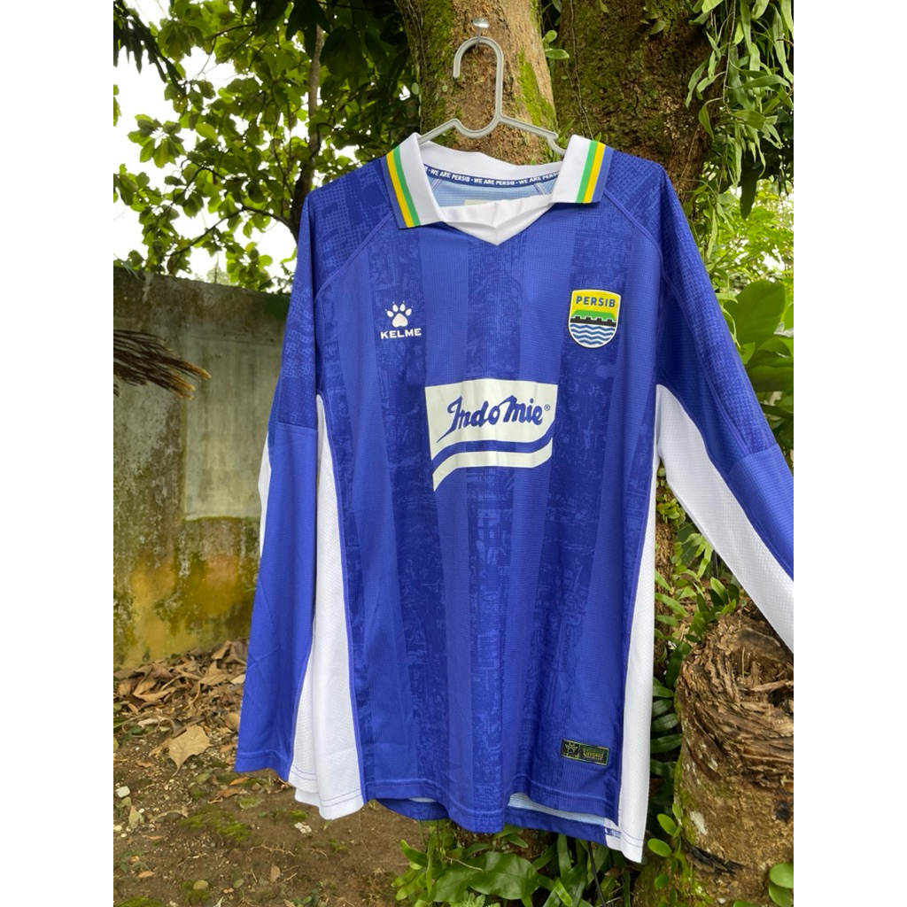 Persib Home ACL 2025 Player Issue Long Slave + Celana Away Liga 2025 Player Issue
