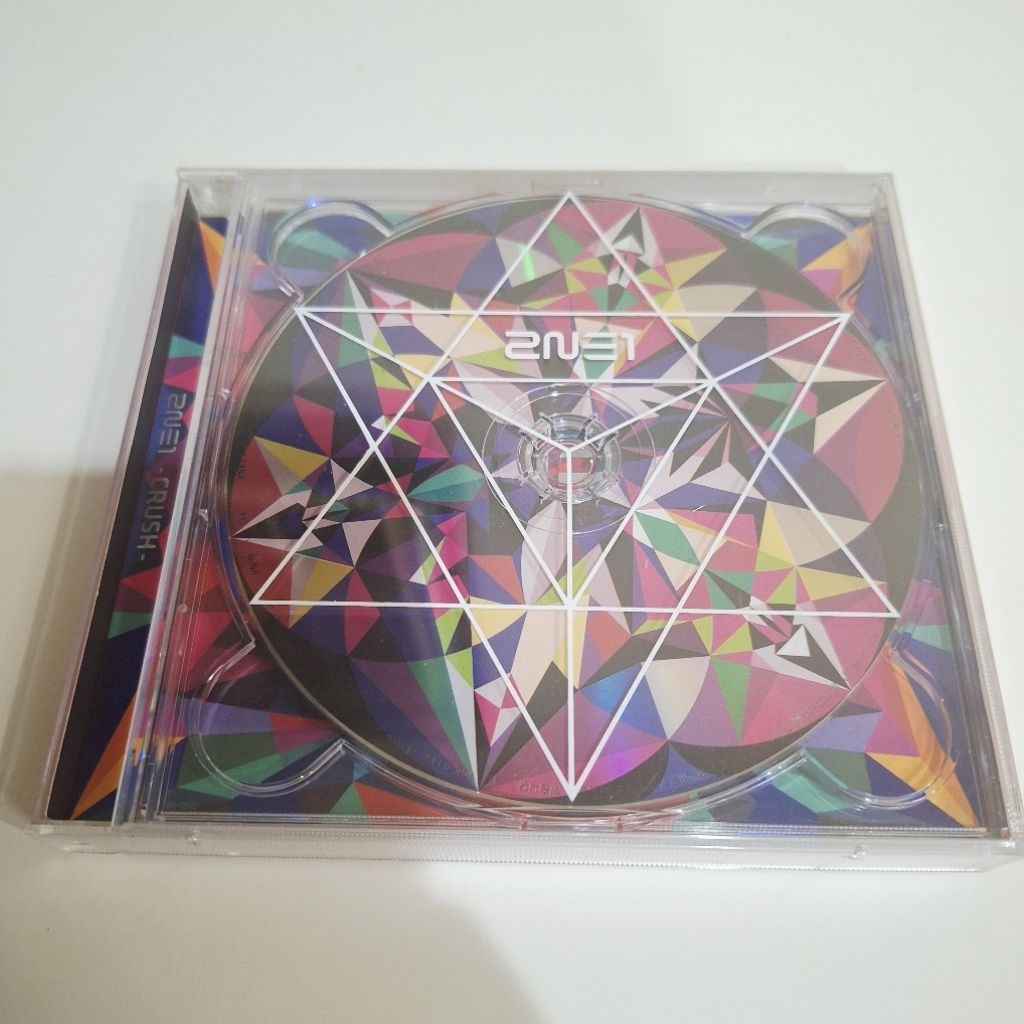 2NE1 Album Crush White Ver