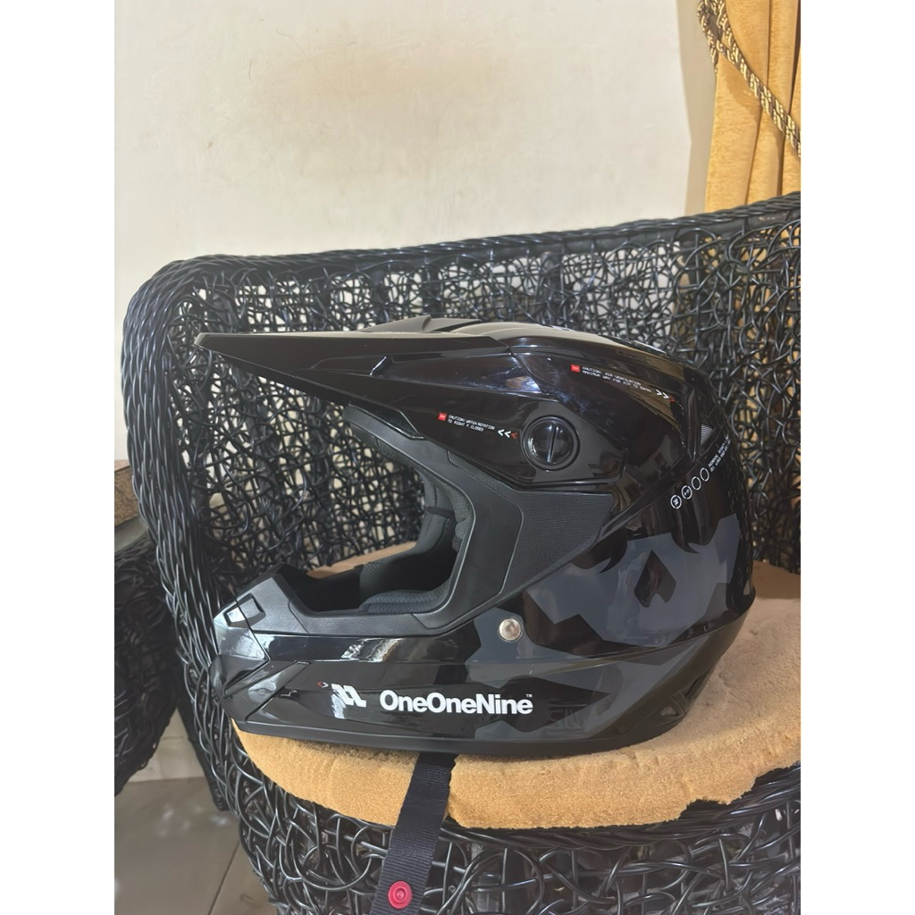 helm orca oneonenine size M