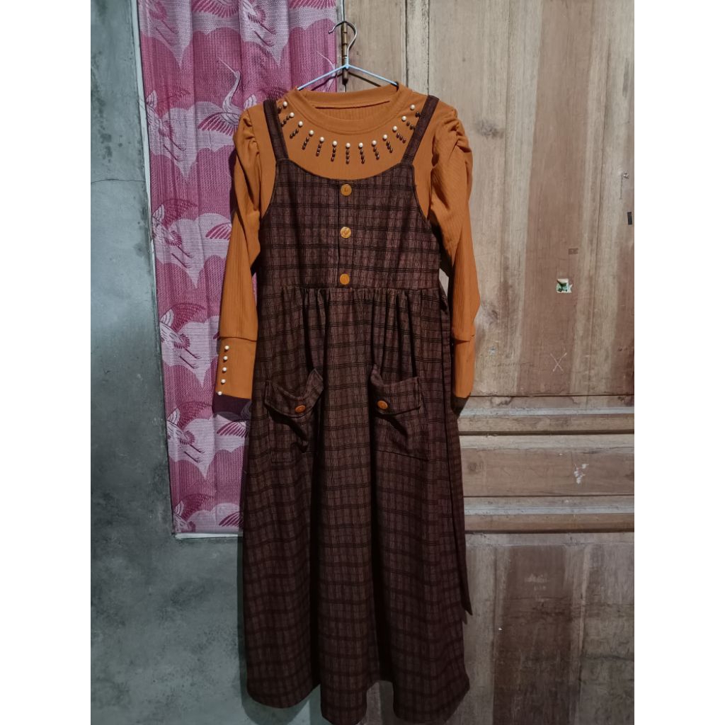 Gamis Anak/Remaja Lengan Panjang Motif Kotak | Preloved