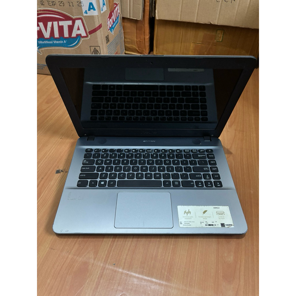 ASUS X441S RAM 2/500GB