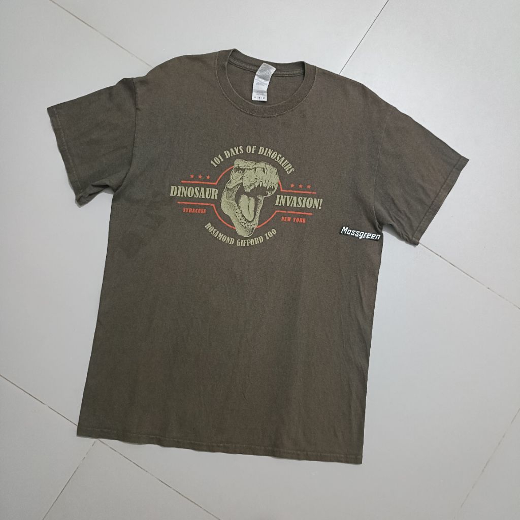 Kaos dinosaur tag gildan ultra cotton ,M