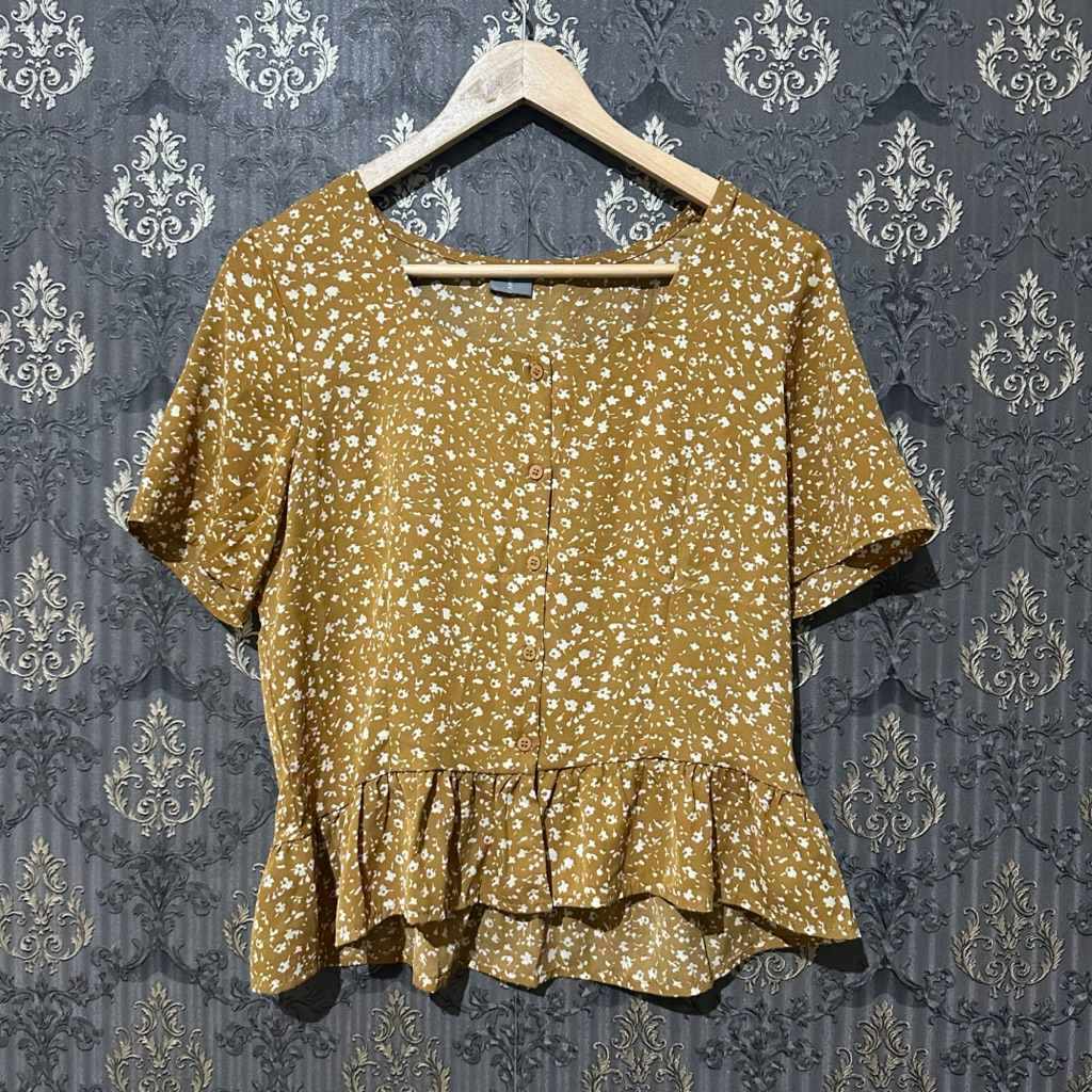 PRELOVED THIS IS APRIL