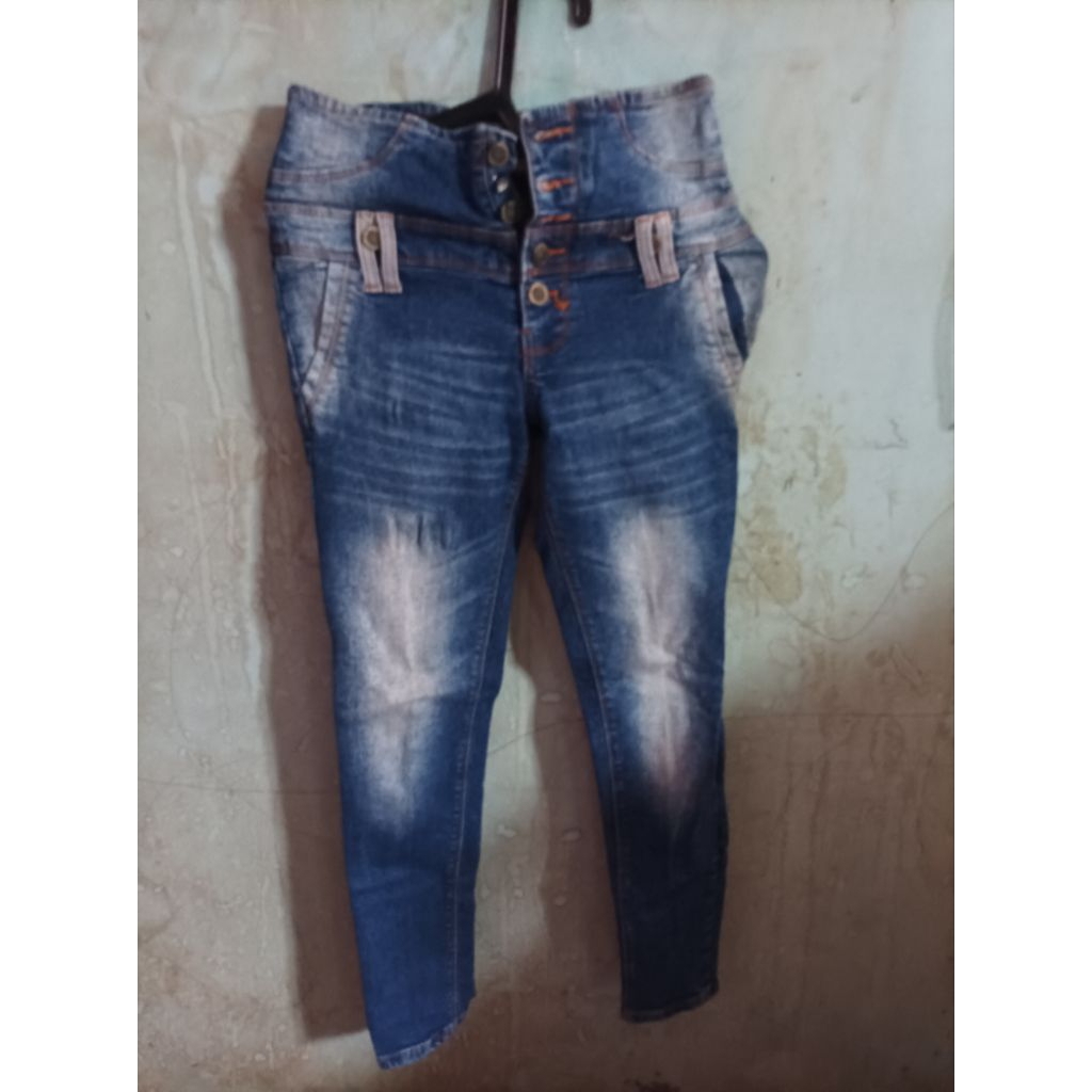 celana levis wanita bekas ukuran 28 dewasa