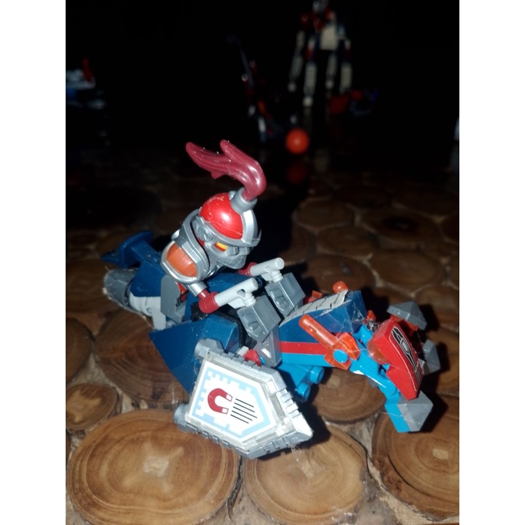 mainan brick nexo knight