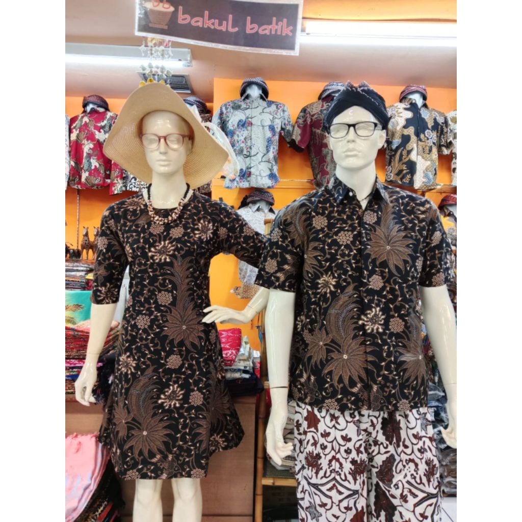 Toko bakul batik, Couple  batik