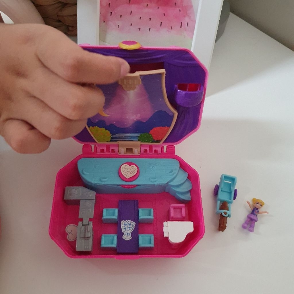 Polly Pocket Tiny Twirling music box (preloved)