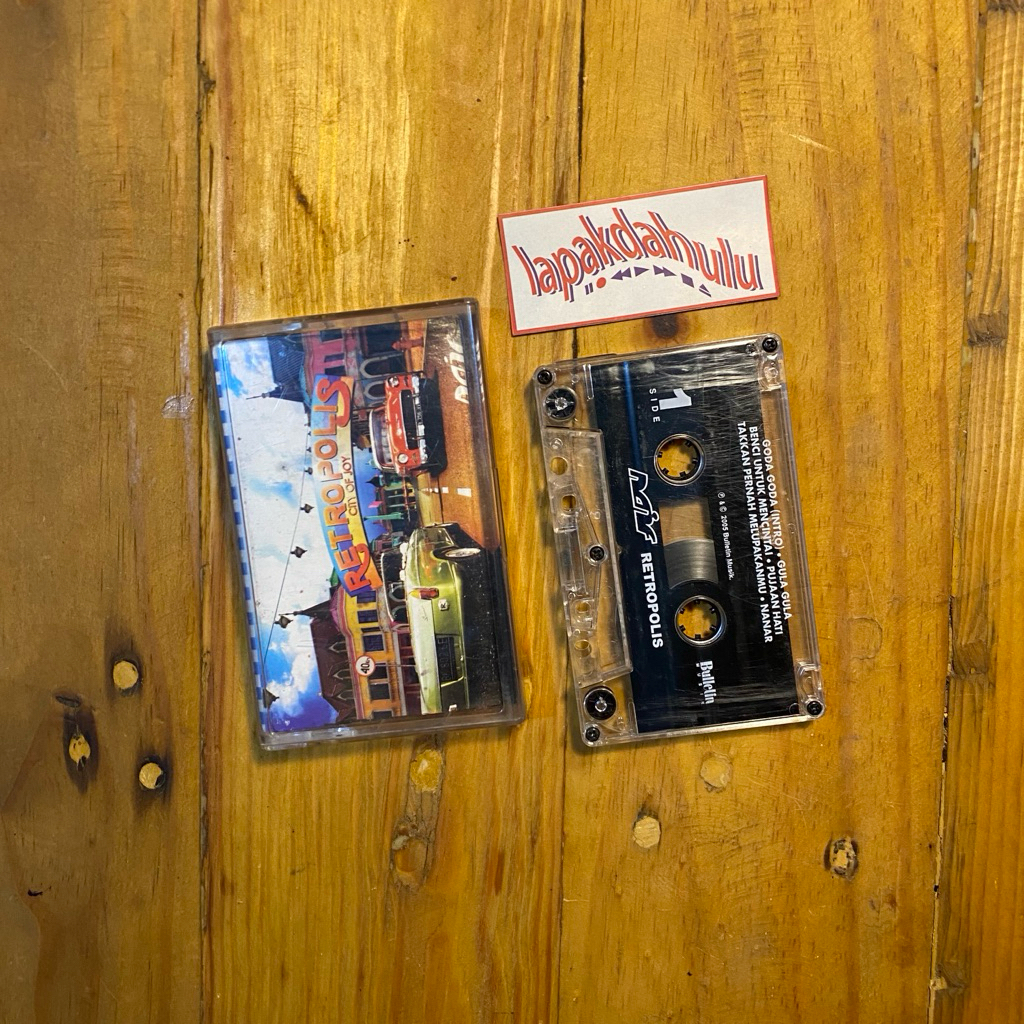 Kaset Pita Naif - Retropolis