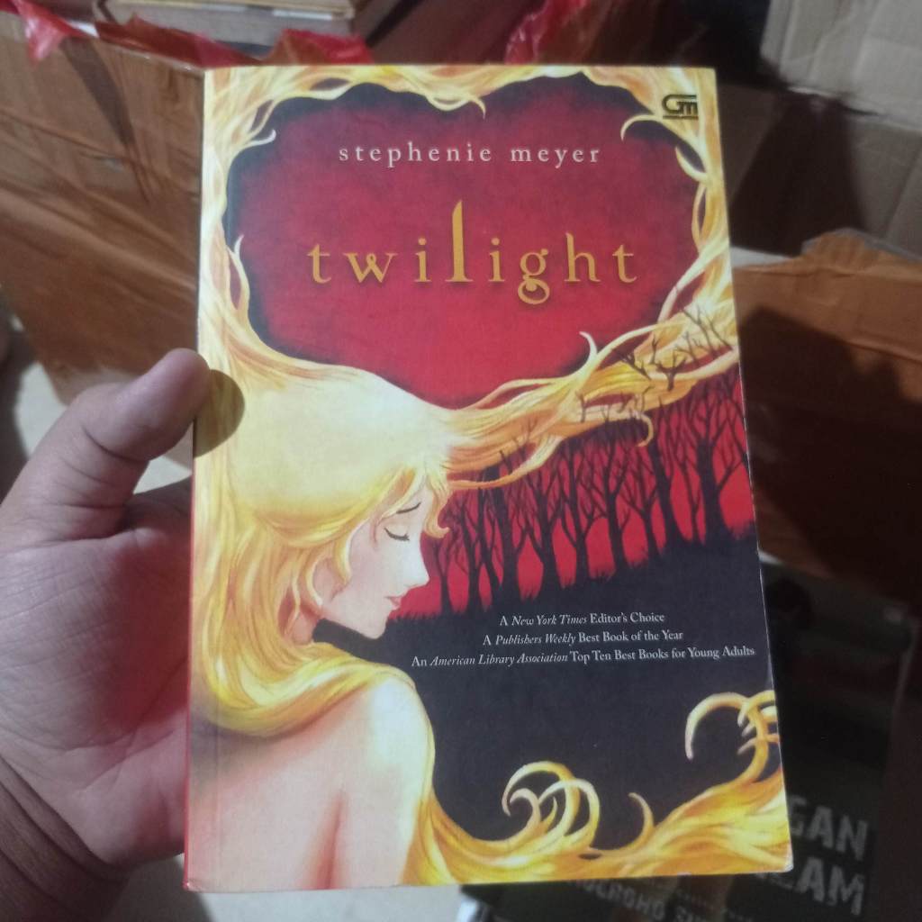 [Preloved] Twilight  Stephenie Meyer