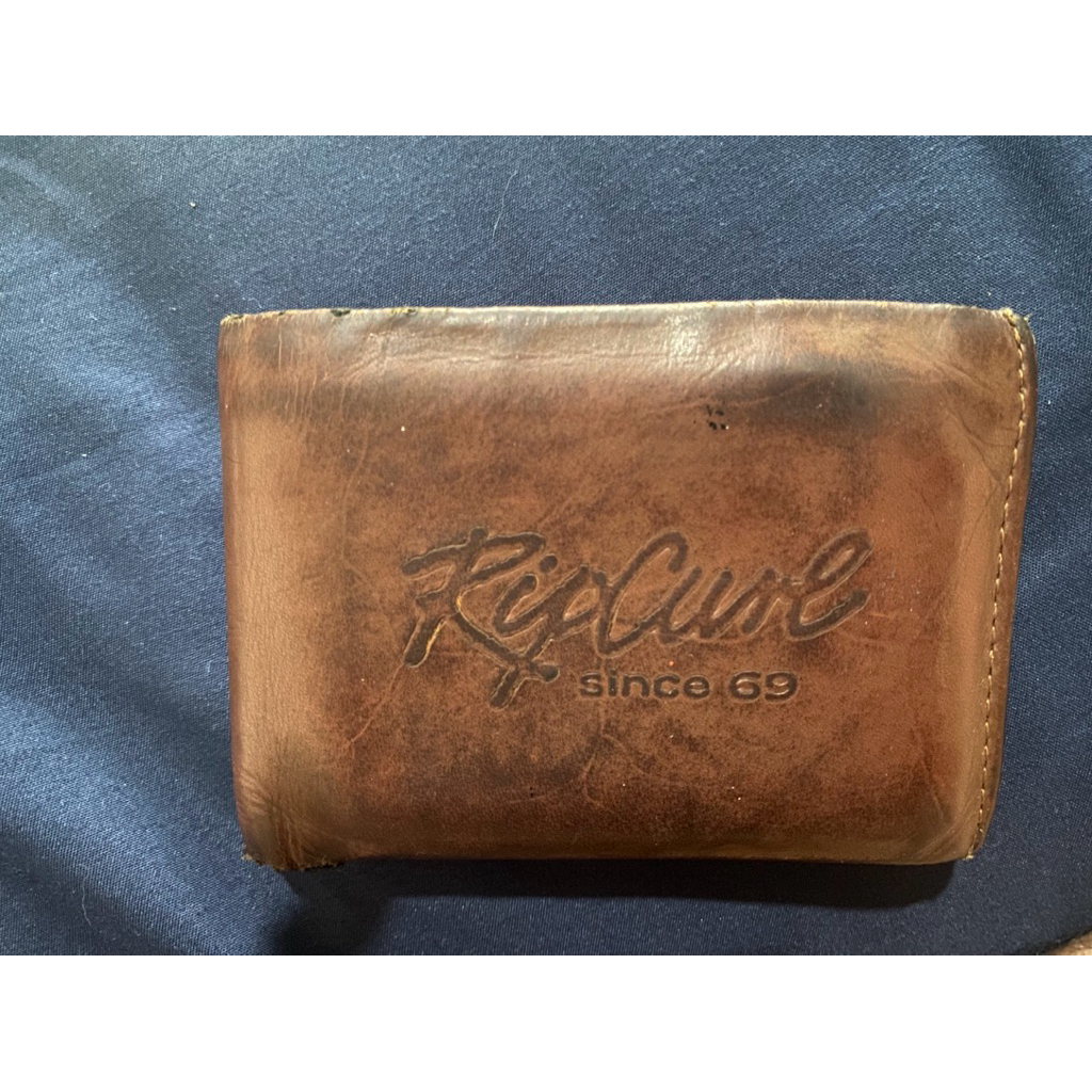 Dompet Bekas Merk Ripcurl