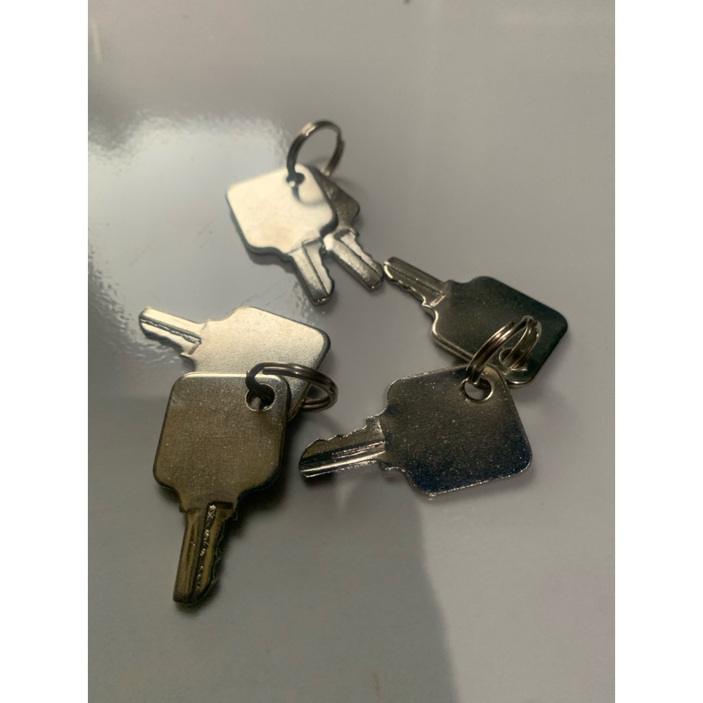 KUNCI KULKAS SOWCASE POLYTRON ORIGINAL