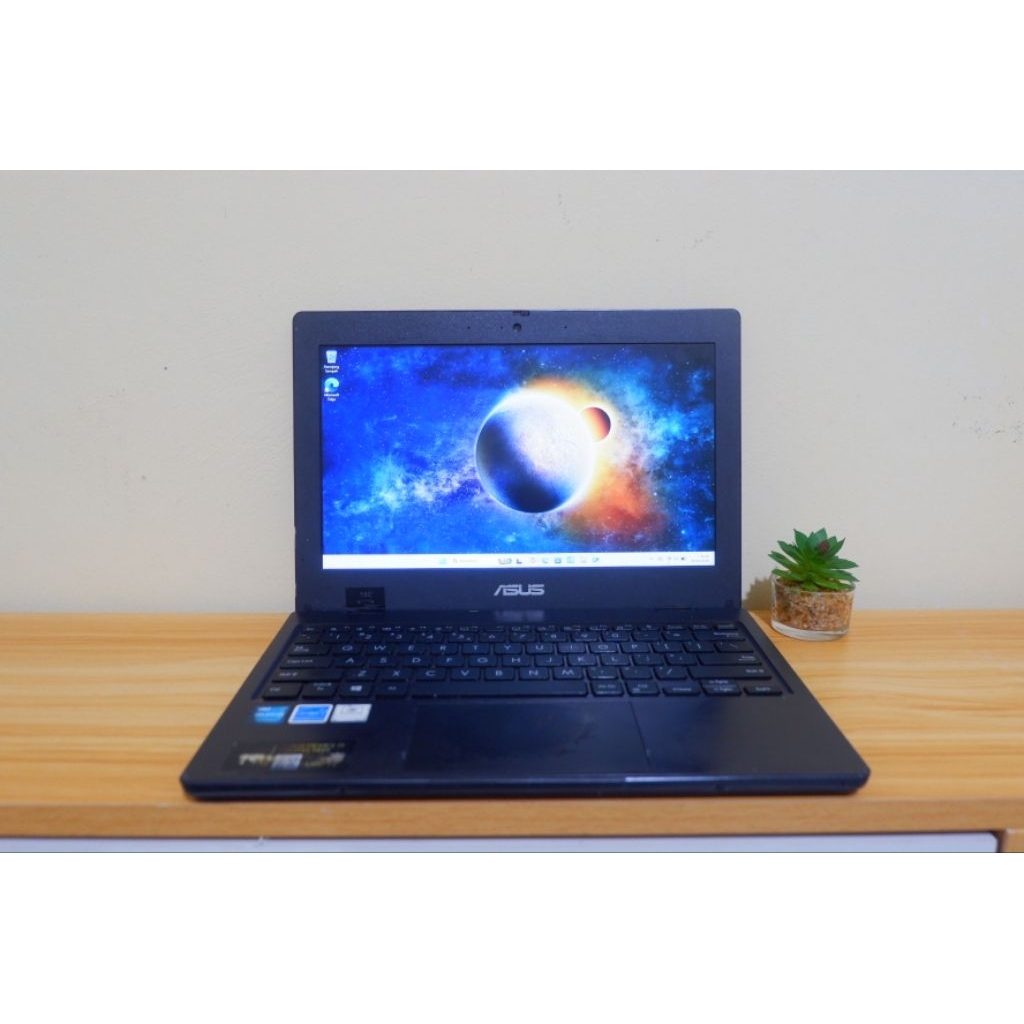 Asus Netbook BR1100CK, intel Celeron N4500, RAM 4GB, SSD 128GB