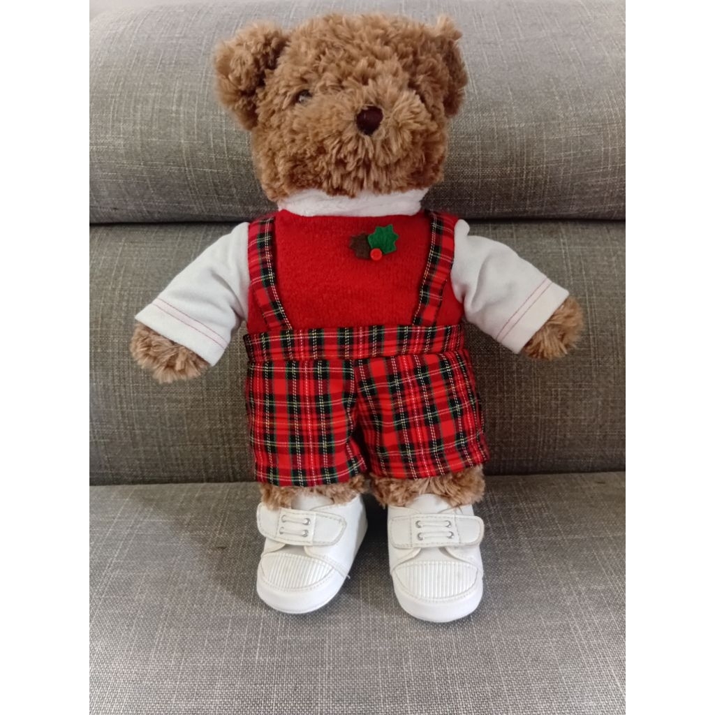 Baju & sepatu Teddy House