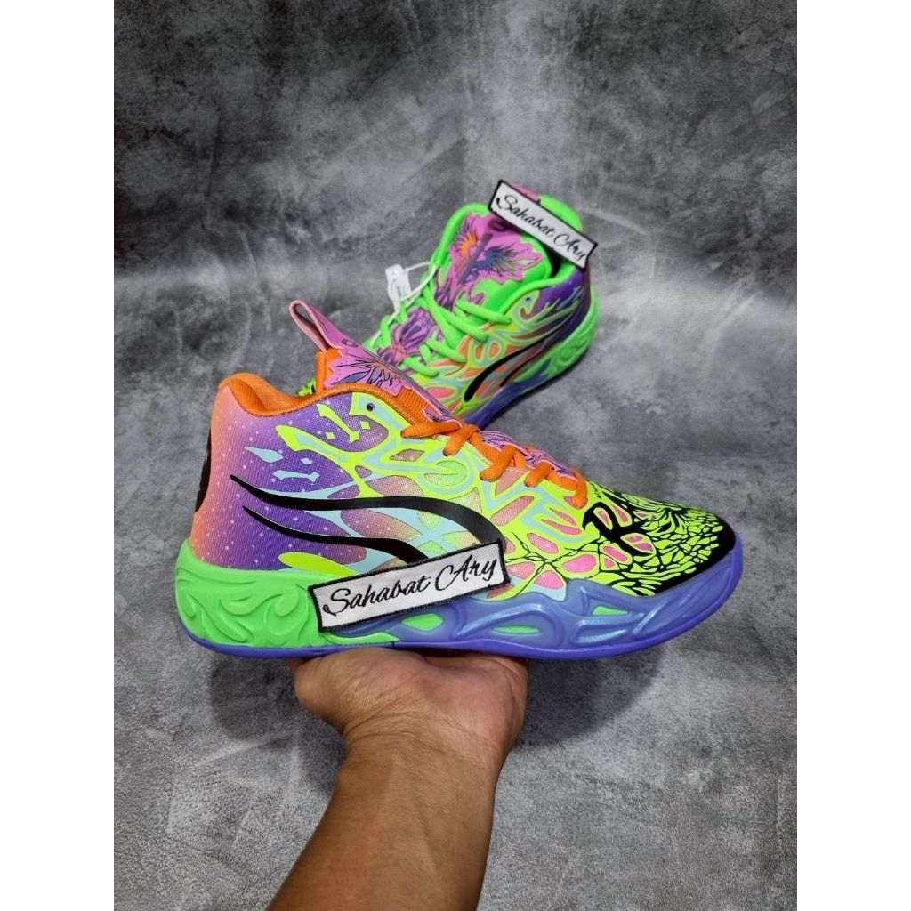 Sepatu LaMelo Ball MB.04 Be You