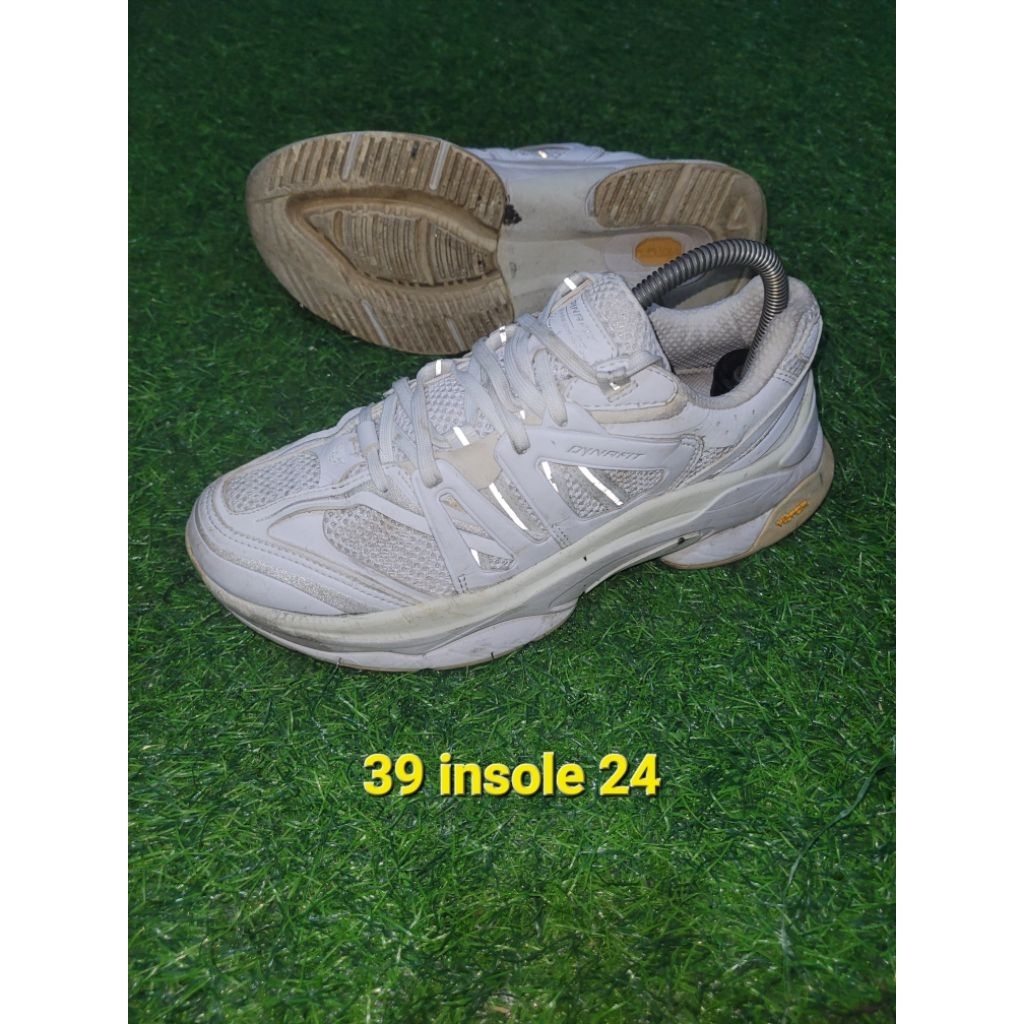 sepatu sneakers s39 dynafit
