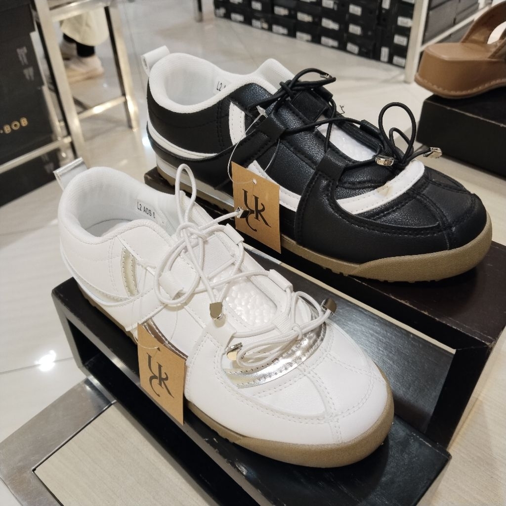 YONGKI KOMALADI‼️ sepatu wanita sneakers ringan mewah