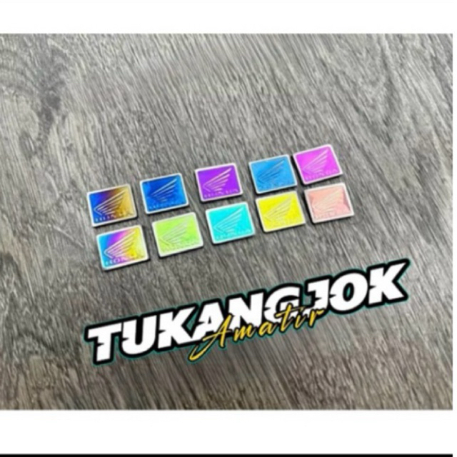 Emblem Titanium Logo Honda Kotak Kecil Emblem Batok Belakang Motor Vario Beat Scoopy Supra Dll Bebas
