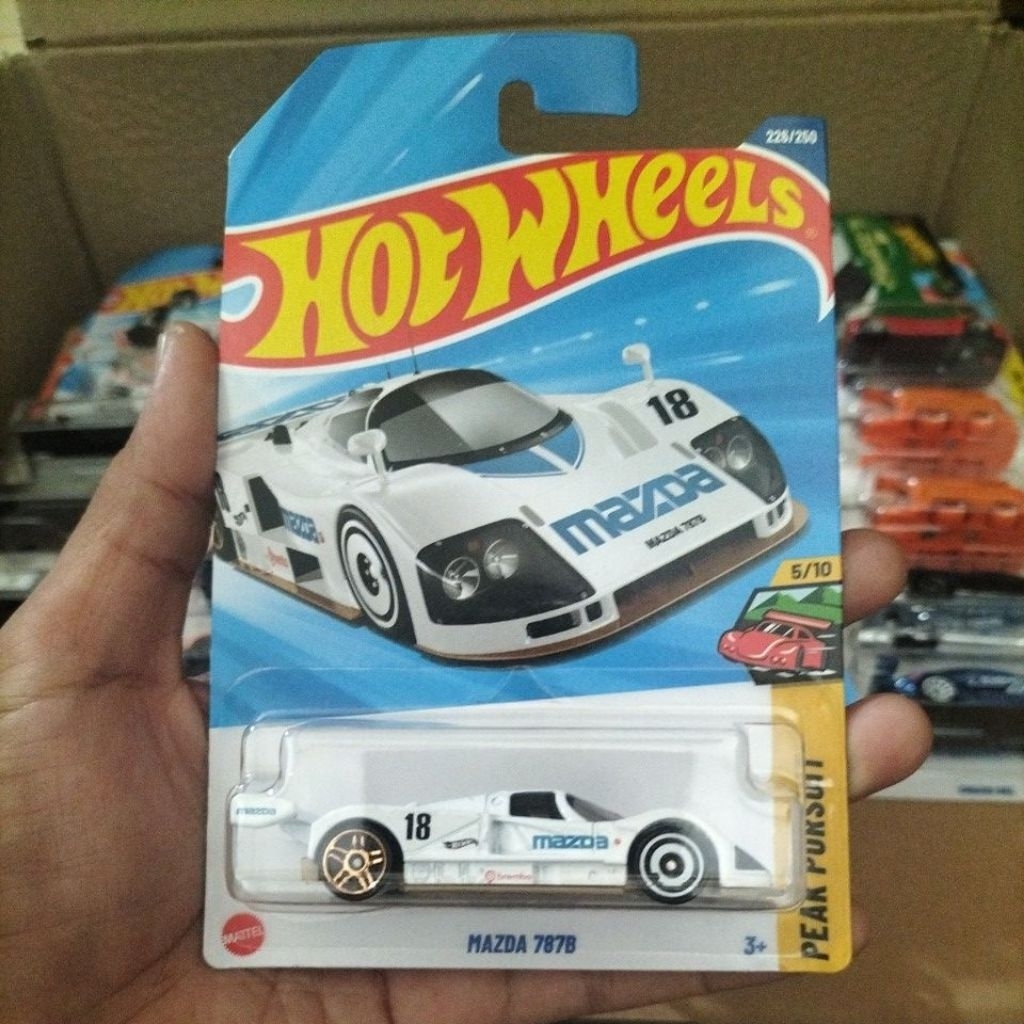 Hotwheels 787B