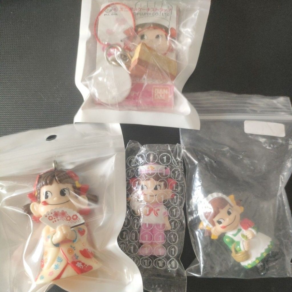 peko chan, peko keychain, peko strap