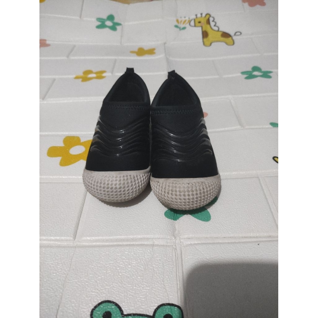 Preloved sepatu anak bata bubble gummers