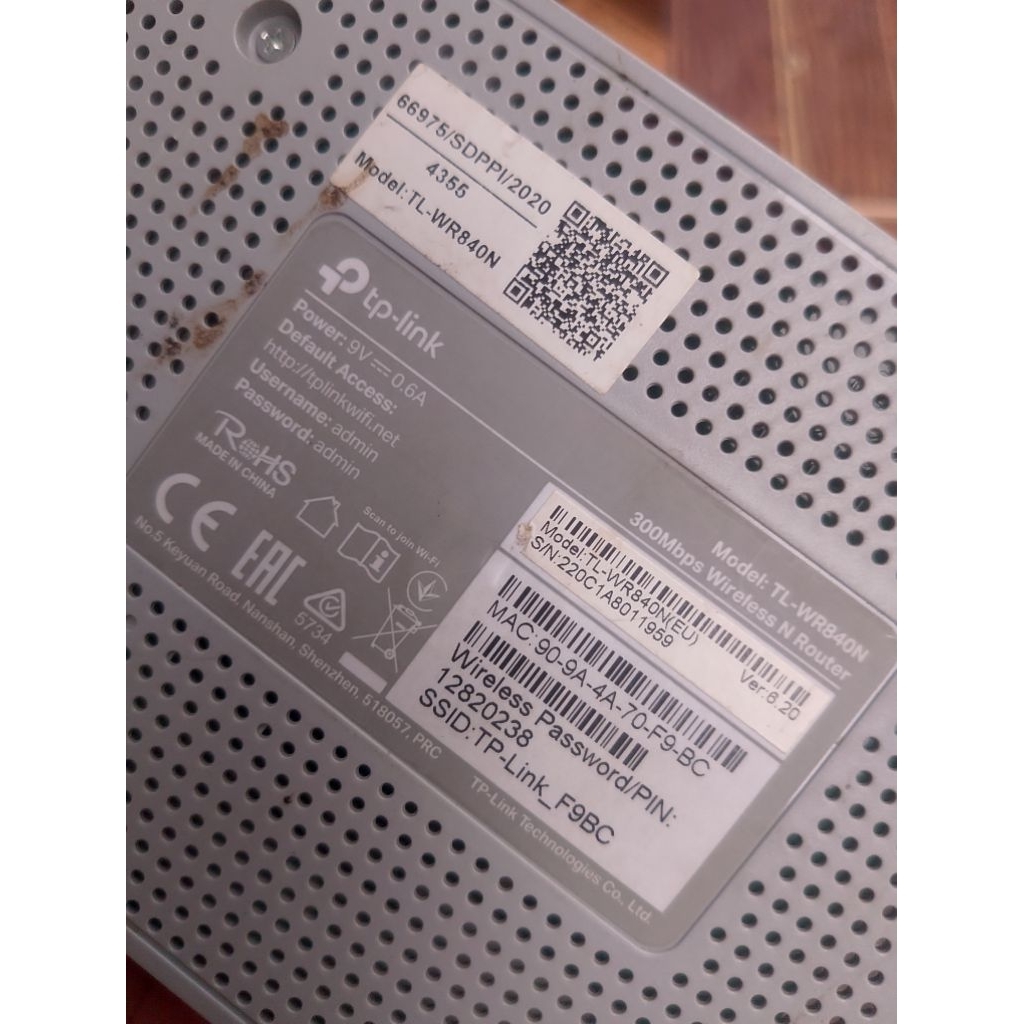 akses point ruter/modem untuk pemancar wifi