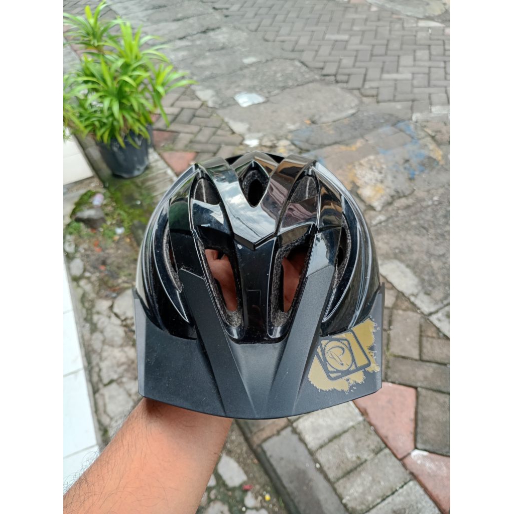 helm sepeda Polygon
