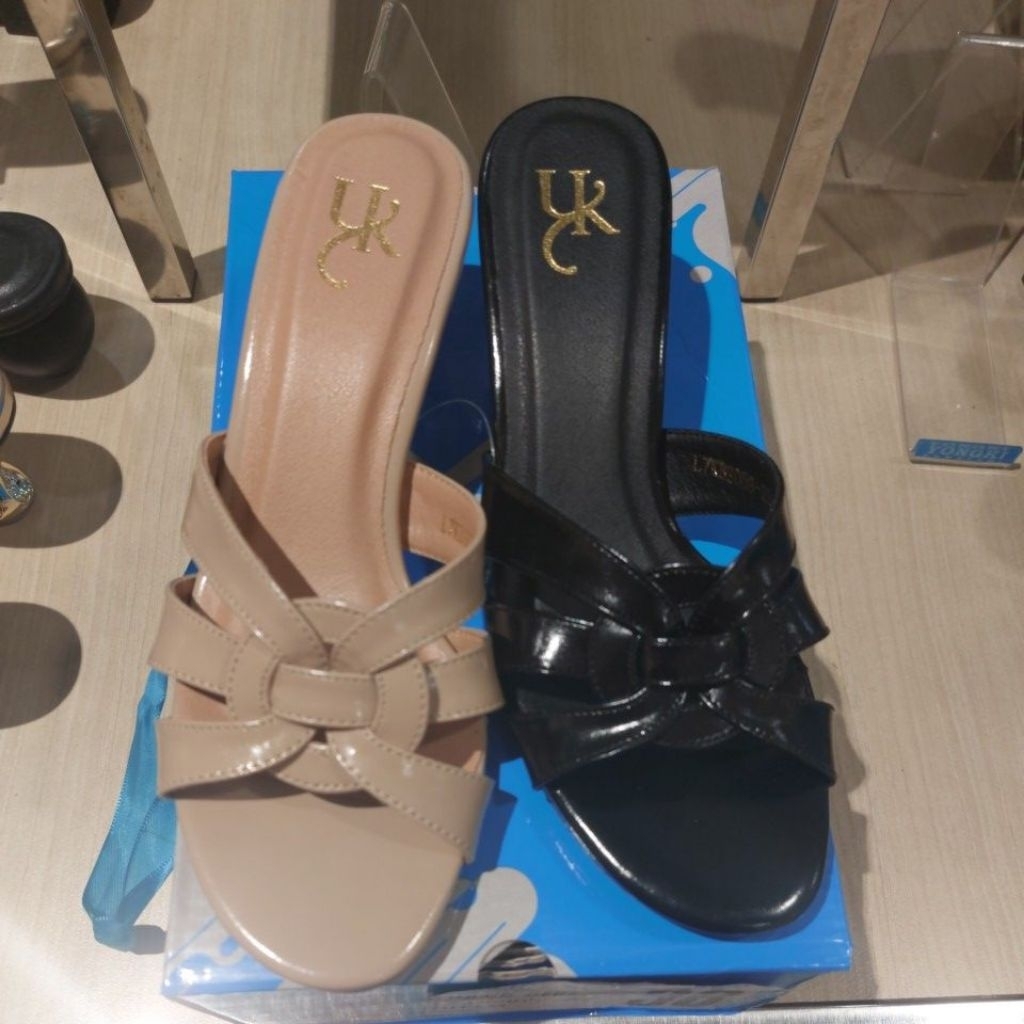 HEELS WANITA HAK KACA 5CM YONGKI KOMALADI