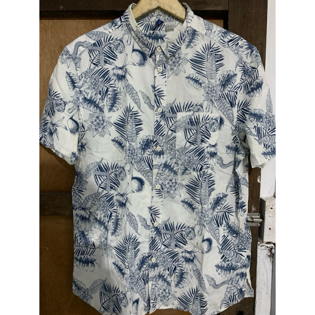Kemeja motif bunga h&m