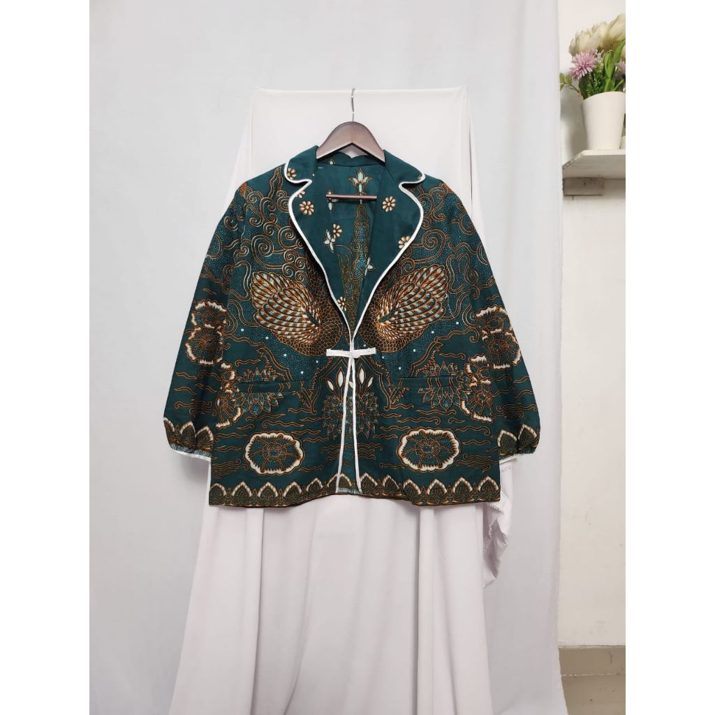 Blazer batik wanita pita motif angsa hijau botol bahan katun halus adem
