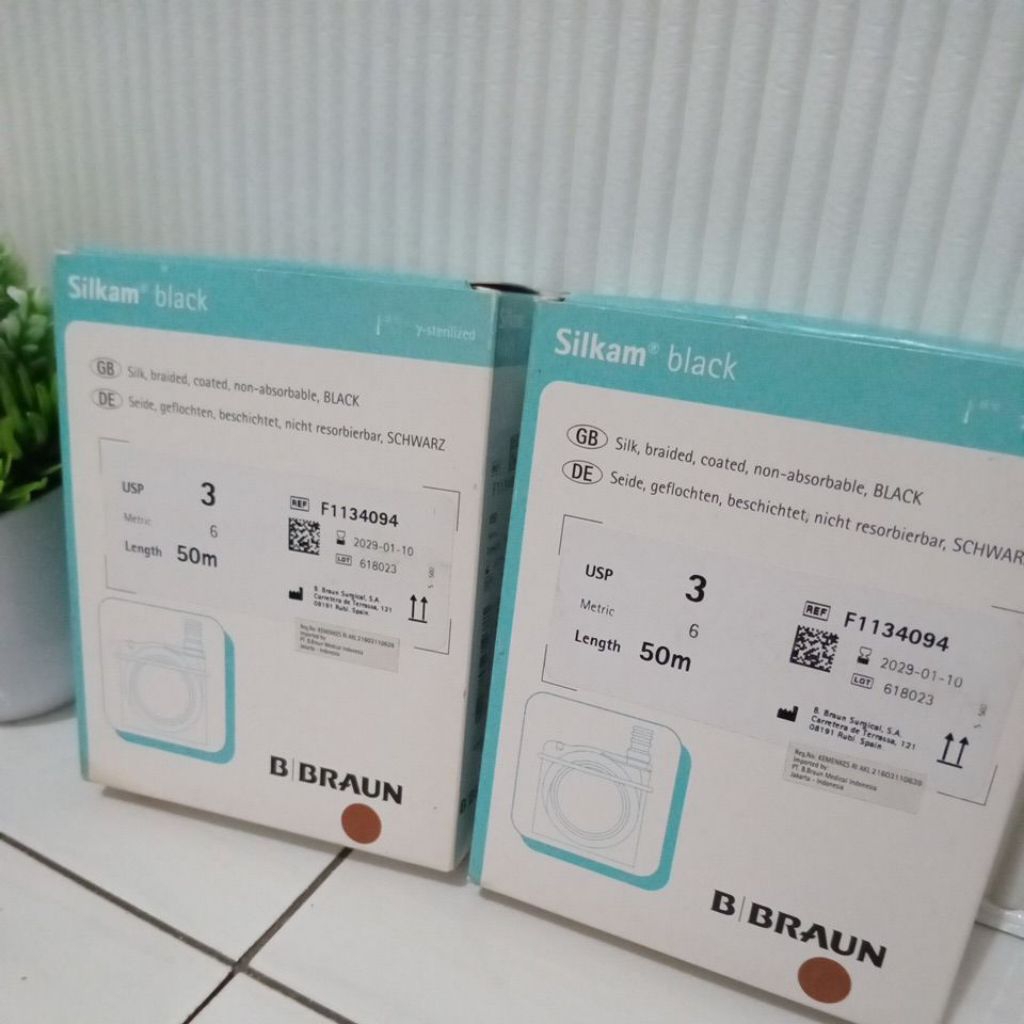 B Braun Silkam Black 3 panjang 50 meter/Braun Silk 3/Braun Catgut Silk 3/Braun Benang Jahit Silk 3/B