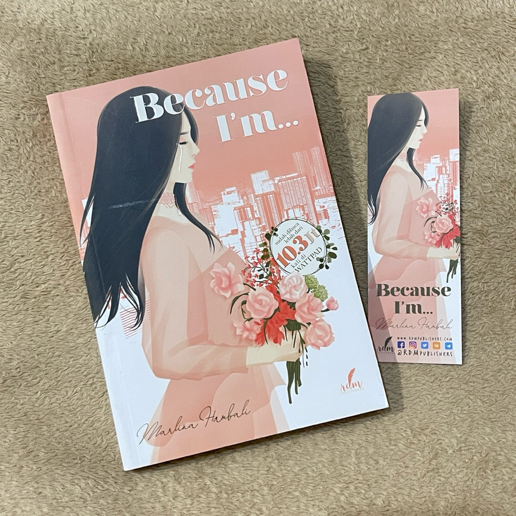 (Ready Stock) PRELOVED NOVEL BECAUSE I'M... - MARLINA HAMBALI ORIGINAL GRAMEDIA NOVEL ROMANSA WATTPA