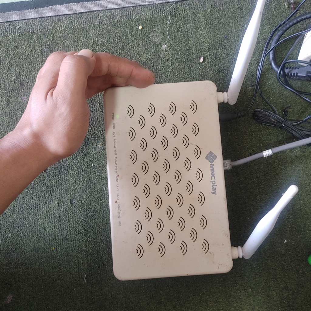 GPON ONT ZTE ZXHN F660 5.2 port biru EROR Nyala Lampu power saja