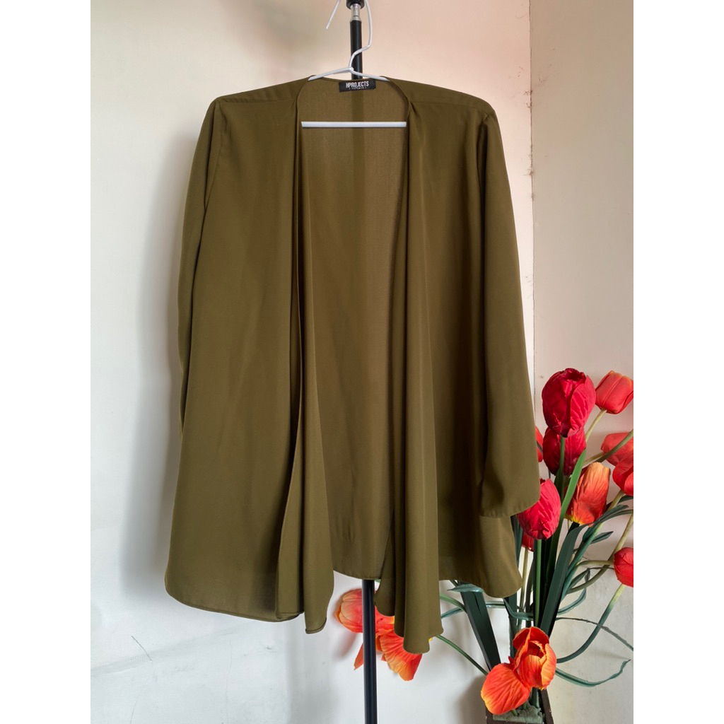 Preloved Blouse Atasan wanita HProjects Outer Basic in Olive Green