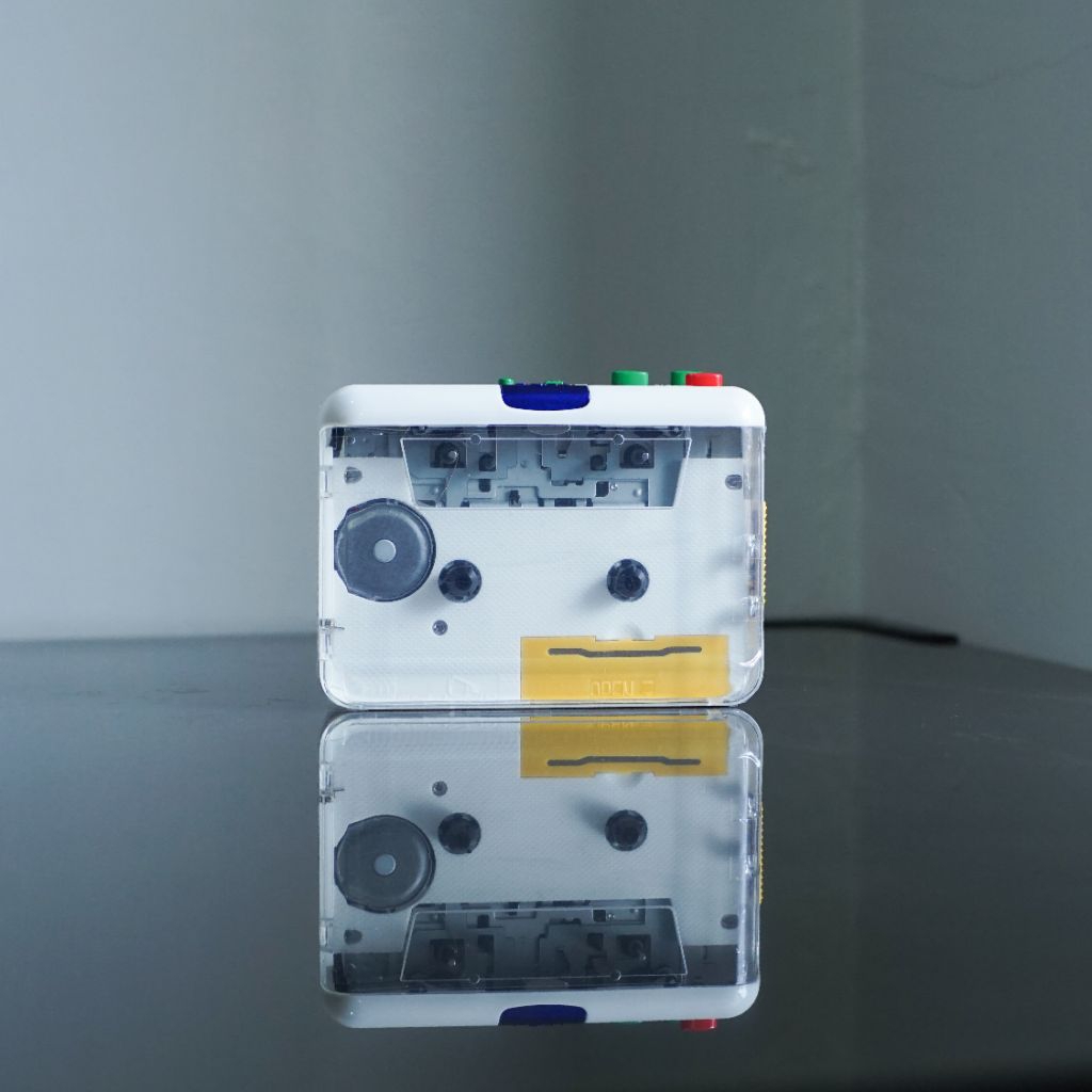 Pemutar kaset pita transparan