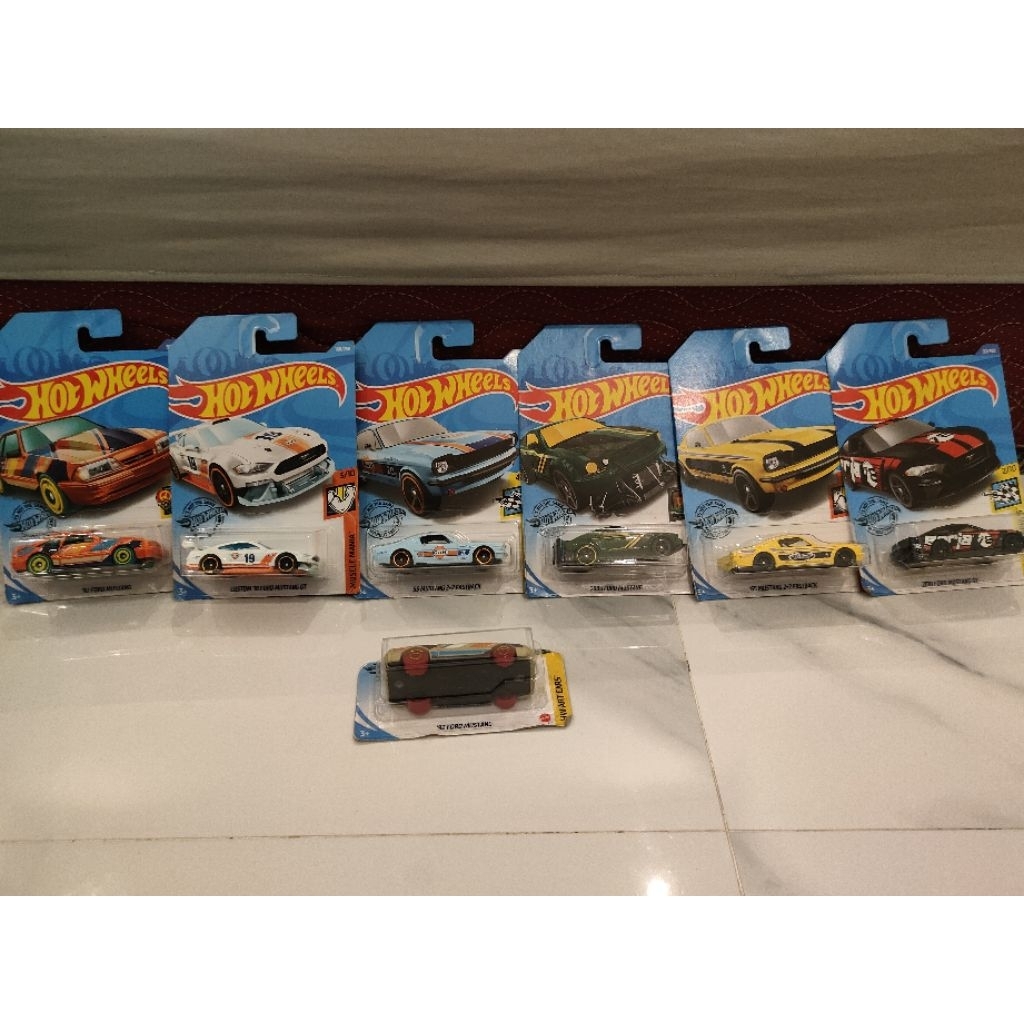 Hotwheels Ford mustang